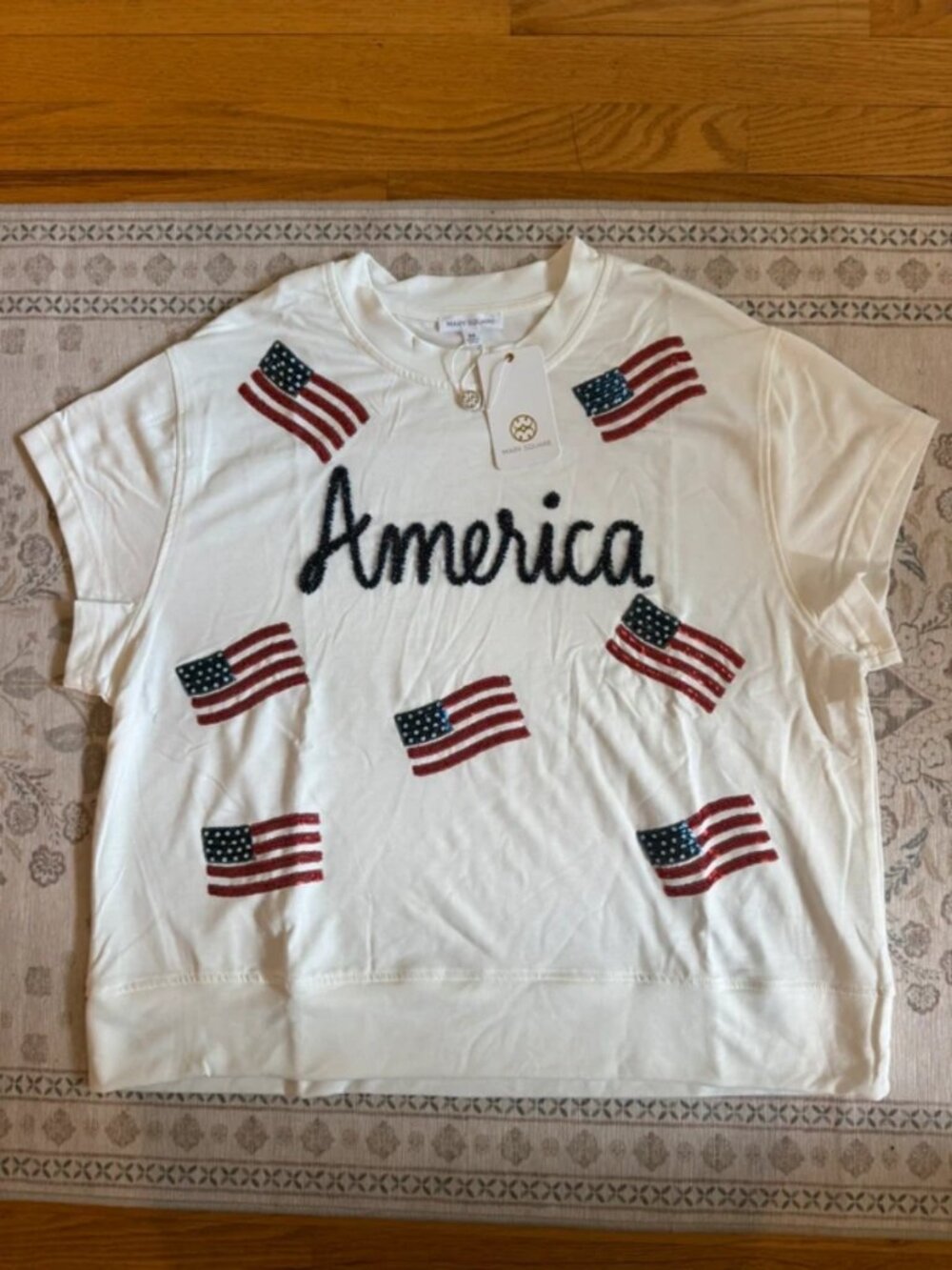 Mary Square America Top